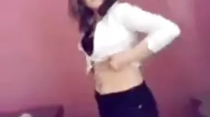 سینگ سنہرے بالوں والی بڑی چوچیان کے ساتھ جاؤ اور raunch سرخ