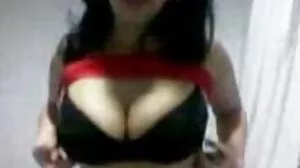 بھاری titted لیٹنا آخر میں pawnshop