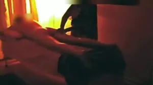 مقعد جنسی کے بیچ میں گروپ گہری حلق چیلنج