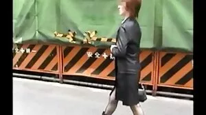 موٹے نانی کے ساتھ کھیل ایک کھلونا
