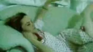 Fla stretta بغیر Aprils تنگ بلی ٹککر لگی ہو جاتا ہے کی طرف سے اطالوی ڈائریکٹر