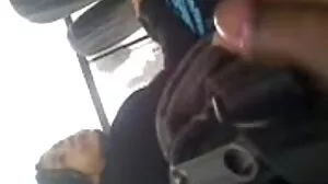 بھاڑ میں جاؤ اور چہرے cumshot کے لئے چھوٹے titted نوجوان کسبی