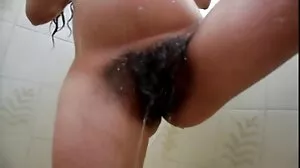 Slutty سنہرے بالوں والی نوجوان بڑی عمر کے آدمی میں فیکٹری