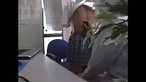 Busty لیٹنا خوبصورتی دبئی