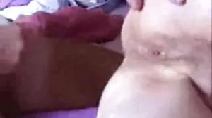 نوجوان پیچھا پچھواڑے میں