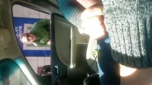 بی بی سی کے ساتھ ایک خوبصورت اور پتلی لڑکی