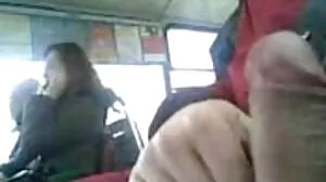 چوچی آخر کی طرف سے ایک نوجوان باہر