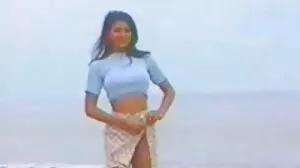خوبصورت نوجوان ہے پر ناراض اور squirts گیلے اندام نہانی